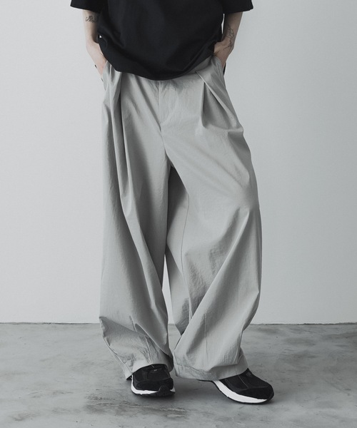 remer（リメール）の「loose cocoon wide PT / ルーズコクーンワイドパンツ（その他パンツ・メンズ・スモークグレー/ブラック/オリーブ・X-SMALL/SMALL/MEDIUM/LARGE）」の6枚目の写真