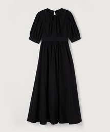バックオープンフレアワンピース