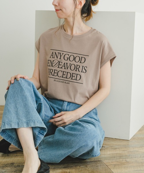 ITEMS URBANRESEARCH（アイテムズ アーバンリサーチ）の「ルーズロゴフレンチTシャツ（Tシャツ/カットソー・レディース・ベージュ/ホワイト/ブラック・FREE）」の3枚目の写真