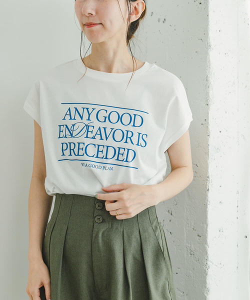 ITEMS URBANRESEARCH（アイテムズ アーバンリサーチ）の「ルーズロゴフレンチTシャツ（Tシャツ/カットソー・レディース・ベージュ/ホワイト/ブラック・FREE）」の4枚目の写真