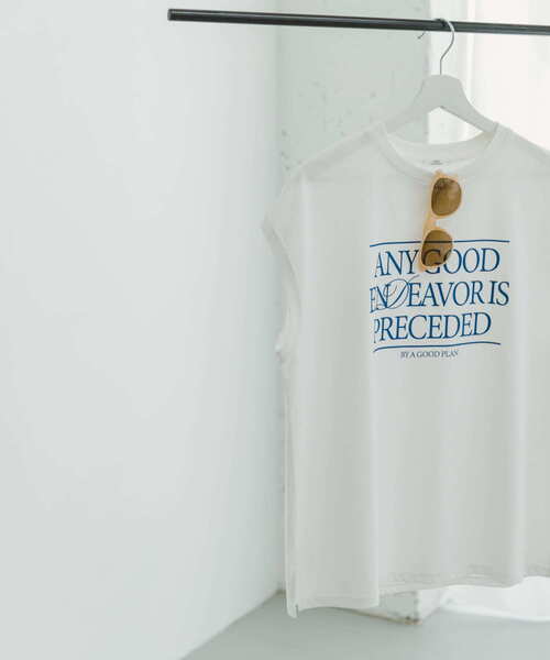ITEMS URBANRESEARCH（アイテムズ アーバンリサーチ）の「ルーズロゴフレンチTシャツ（Tシャツ/カットソー・レディース・ベージュ/ホワイト/ブラック・FREE）」の12枚目の写真