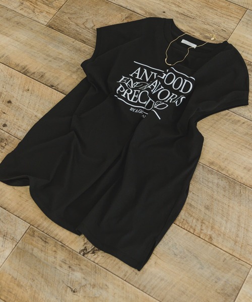 ITEMS URBANRESEARCH（アイテムズ アーバンリサーチ）の「ルーズロゴフレンチTシャツ（Tシャツ/カットソー・レディース・ベージュ/ホワイト/ブラック・FREE）」の21枚目の写真