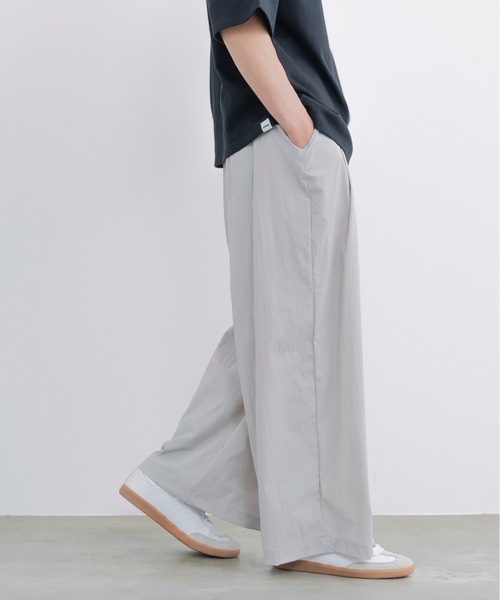 SINSS（シンス）の「Two tuck wide balloon slacks / 2タックワイドバルーンスラックス（スラックス・メンズ・ブラック/ライトグレー/チャコール・SMALL/MEDIUM/LARGE）」の19枚目の写真