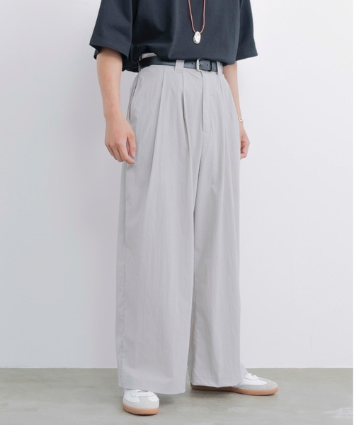 FARAH / Two Tuck Wide Tapered Pants (Denim-Gray) | twelve