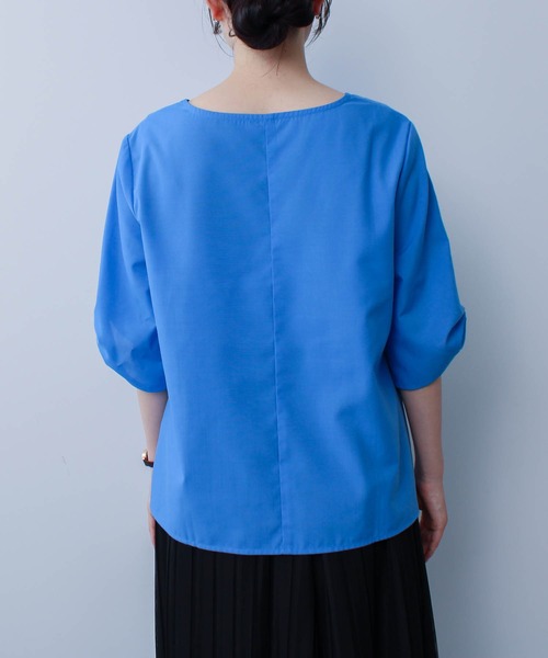 fleur by mint breeze(フルールバイミントブリーズ)の「【L~5L 大きいサイズ】タックスリーブVネックブラウス(シャツ/ブラウス・レディース・オレンジ/ネイビー/ブルー・L/LL/3L/4L/5L)」の18枚目の写真