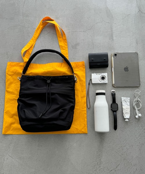 CANAL JEAN（キャナルジーン）の「El mar　ナイロンドローストリング2wayBAG（ショルダーバッグ・レディース・ブラック・ONE SIZE）」の11枚目の写真