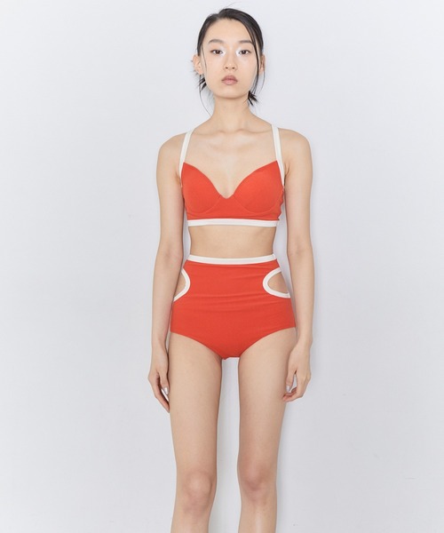 THINGS THAT MATTER（シングス ザット マター）の「RECYCLING PILE SWIM BRALETTE / リサイクリングパイルスイムブラレット（水着・レディース・レッド/ブラック・2/1）」の12枚目の写真