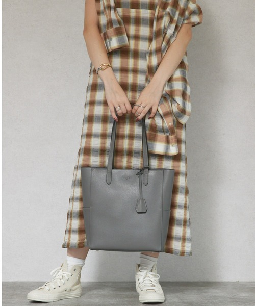 Ungrid（アングリッド）の「【Ungrid/アングリッド】キーハウス付きラージトートバッグ（トートバッグ・レディース・グレイッシュベージュ/ブラック/アイボリー/ブルーグレー/グレー・FREE）」の4枚目の写真