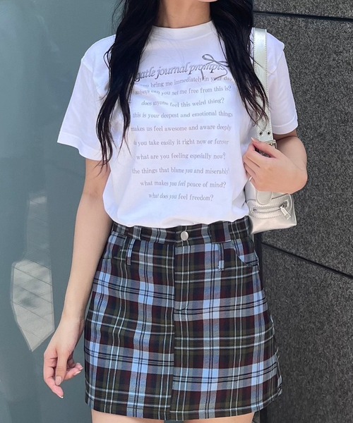 fiere(フィエール)の「韓国っぽリボンプリントTシャツ(Tシャツ/カットソー・レディース・ホワイト・MEDIUM/LARGE/SMALL)」の3枚目の写真
