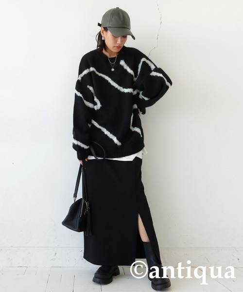 antiqua(アンティカ)の「ニュアンスライン柄ニット(ニット/セーター・レディース・ブラック/アイボリー・ONESIZE)」の14枚目の写真