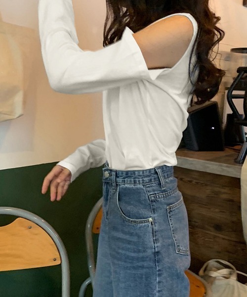 Miniministore(ミニミニストア)の「肩出しTシャツ レディース ナチュラル(Tシャツ/カットソー・レディース・ブラック/グレー/ホワイト・FREE)」の10枚目の写真