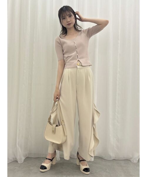 dazzlin（ダズリン）の「フリルスリットワイドパンツ（その他パンツ・レディース・ブラック/ベージュ・SMALL/MEDIUM）」の4枚目の写真