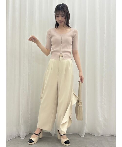 dazzlin（ダズリン）の「フリルスリットワイドパンツ（その他パンツ・レディース・ブラック/ベージュ・SMALL/MEDIUM）」の8枚目の写真