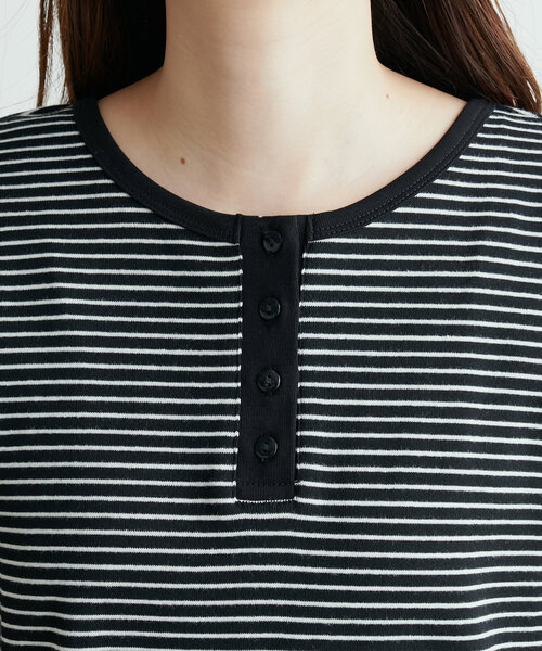 natural couture（ナチュラルクチュール）の「前後2WAYヘンリーネックボーダーT（Tシャツ/カットソー・レディース・ピンク/オレンジ/チャコールグレー/オフホワイト/ブラック・FREE）」の15枚目の写真