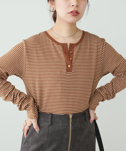 natural couture（ナチュラルクチュール）の「前後2WAYヘンリーネックボーダーT（Tシャツ/カットソー・レディース・ピンク/オレンジ/チャコールグレー/オフホワイト/ブラック・FREE）」の12枚目の写真