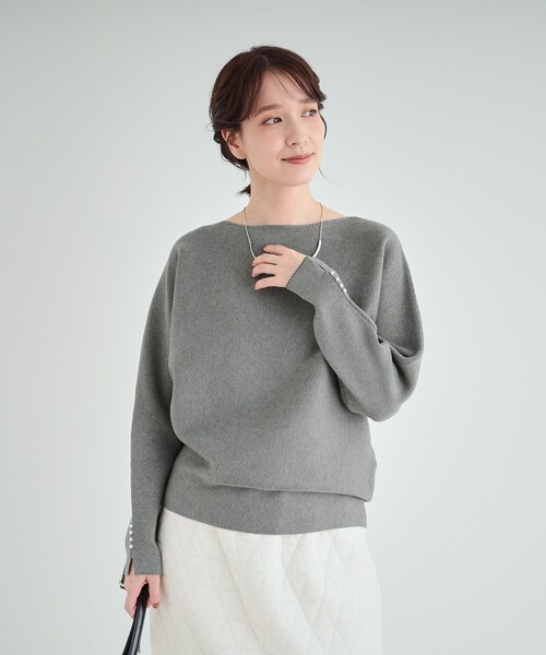 DRESKIP（ドレスキップ）の「◆【洗える/セットアップ可】女性らしさ際立つ　もちもちリブドルマンニット（ニット/セーター・レディース・ブラック/ボルドー/ブルー/グレー/オフホワイト/サンドベージュ/イエロー・00）」の17枚目の写真