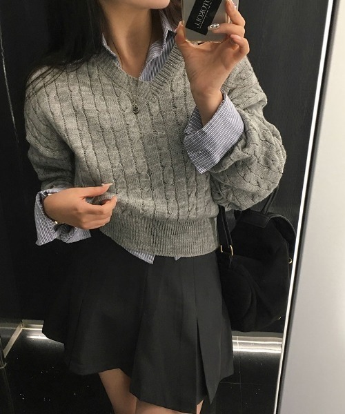 refomed　ダークグレー ルーズフィットニット セール】[BELLIDE MADE] シグネチャーケーブルルーズフィットV