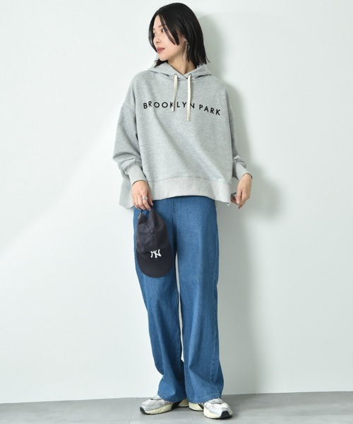 INTERPLANET（インタープラネット）の「フロッキーロゴプリントワイドシルエットパーカー（パーカー・レディース・ピンク/グレー/チャコールグレー・FREE）」の9枚目の写真