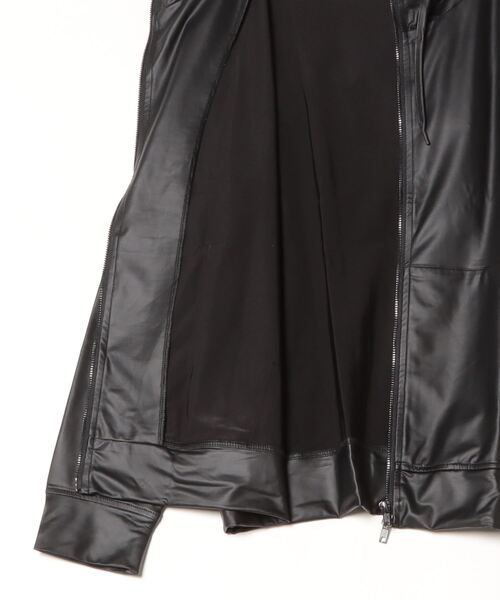 En serio TOKYO（エンソリオトーキョー）の「スパンデックスハイネックZIPパーカー（パーカー・メンズ・ダークブラウン/ブラック・MEDIUM/LARGE）」の10枚目の写真