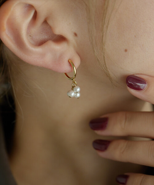 ear PAPILLONNER（イアパピヨネ）の「粒パールフープイヤリング（イヤリング・レディース・シルバー/ゴールド・FREE）」の10枚目の写真