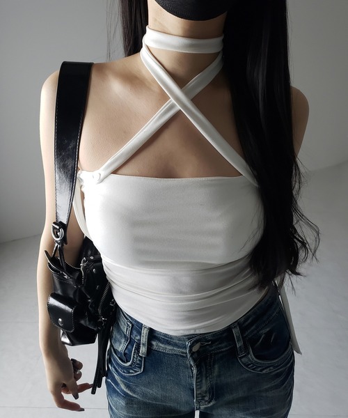 me+em select(ミームセレクト)の「【 3color / カップ付 】ロングチョーカークロスネックキャミソール / long choker cross neck camisole ※※(キャミソール・レディース・ブラック/ホワイト/グレー・FREE)」の14枚目の写真