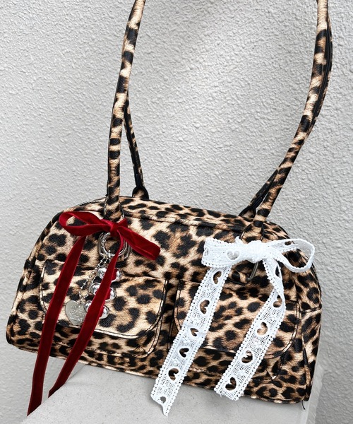 almo（アルモ）の「チャーム付きミニボストンバッグ(se)（ボストンバッグ・レディース・レオパード/ブラック/レッド・FREE）」の3枚目の写真