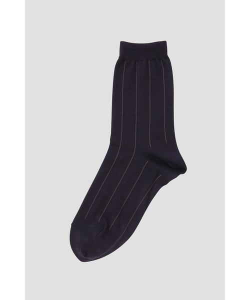 MARGARET HOWELL（マーガレットハウエル）の「PINSTRIPE SOCKS（ソックス/靴下・レディース・ネイビー/ホワイト系その他2・FREE）」の2枚目の写真