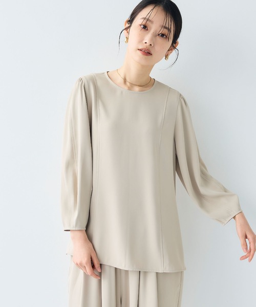 CROSS FUNCTION(クロスファンクション)の「《シワになりにくい》サマ美え バックサテンツイルパフブラウス【CF/クロスファンクション】(シャツ/ブラウス・レディース・ライトグレー/チャコールグレー・M/LL/L)」の3枚目の写真