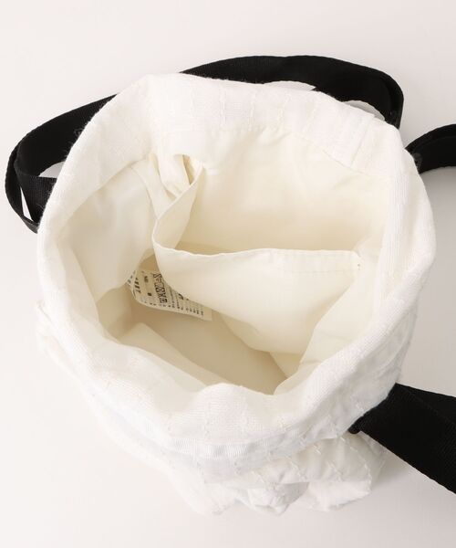 NO NEED(ノーニード)の「【WV PROJECT】happy dyeing bag / JIBG7724(ショルダーバッグ・メンズ・チャコール/ホワイト/イエロー・フリ-)」の6枚目の写真
