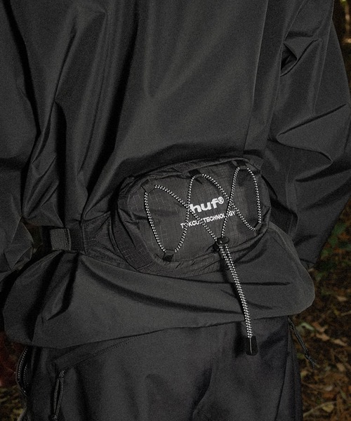 HUF(ハフ)の「HUF eightynine LOGO FANNY PACK / HUF ハフ ショルダーバッグ 1L(ボディバッグ/ウエストポーチ・メンズ・ブラック・O/S)」の6枚目の写真