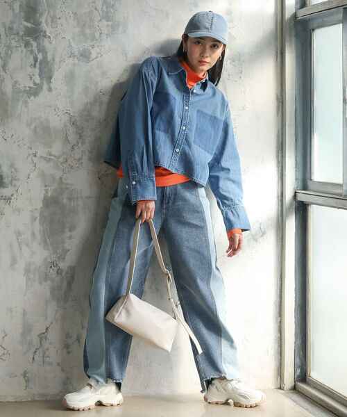 Green　Parks（グリーンパークス）の「andmikka.ヴィンテージ風ベルトショルダー（ショルダーバッグ・レディース・グレー/アイボリー/ダークブラウン・FREE）」の6枚目の写真