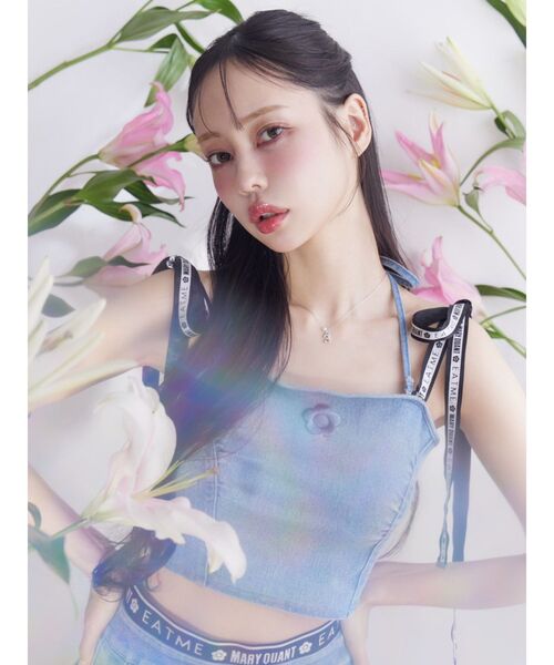 EATME(イートミー)の「【EATME×MARY QUANT】リボンショルダーデニムビスチェ(セットアップ可能)(キャミソール・レディース・ライトブルー/ブラック・FREE)」の17枚目の写真