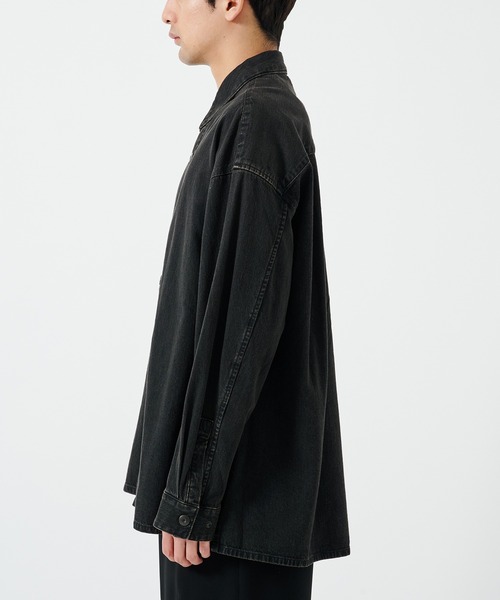STUDIOUS(ステュディオス)の「BLEACH OVERDYE DENIM SHIRTS(シャツ/ブラウス・メンズ・インディゴブルー/ブラック・1/2)」の7枚目の写真