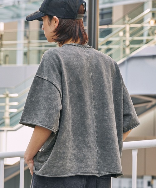 MONO-MART(モノマート)の「ヴィンテージ加工ショート丈半袖スウェットカットソー(Tシャツ/カットソー・レディース・グレー/レッド/ブラック/ブラウン/ネイビー・L/M)」の10枚目の写真