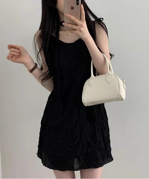 gossip！ロサンゼルス（ゴシップロサンゼルス）の「【Y2Kガーリー】 シュリンク加工　ボウタイリボン付きミニ丈ワンピース（ワンピース・レディース・ブラック/ホワイト・FREE）」の14枚目の写真