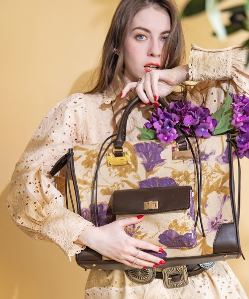 U(ユー)の「ボホ・ヴィオラ パリジャン ボストンバッグ/Lサイズ(ボストンバッグ・レディース・パープル/イエロー・FREE)」の11枚目の写真