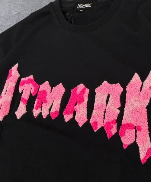 ATMARK(アットマーク)の「《2サイズ展開 / UNISEX 》オールドイングリッシュロゴTee サガラ刺繍 ラインストーン セットアップ可能(Tシャツ/カットソー・レディース・ブルー系その他/ピンク/チャコールグレー/ターコイズブルー/カーキ/ピンク系/ブルー系/シルバー系・MEDIUM/LARGE/L/M)」の15枚目の写真