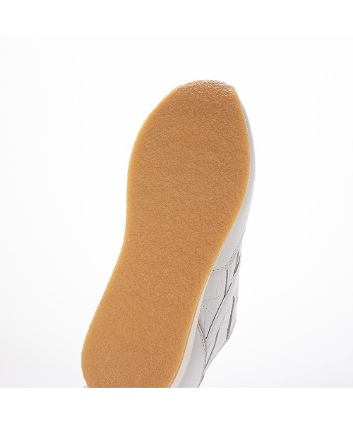 Reebok(リーボック)の「クラシックレザー 1983 ヴィンテージ CS / CLASSIC LEATHER 1983 VINTAGE CREPE(スニーカー・メンズ・ホワイト・22.5cm/23.0cm/23.5cm/24.5cm/24.0cm/25.0cm/25.5cm/26.0cm/26.5cm/27.0cm/27.5cm/28.0cm/29.0cm)」の5枚目の写真