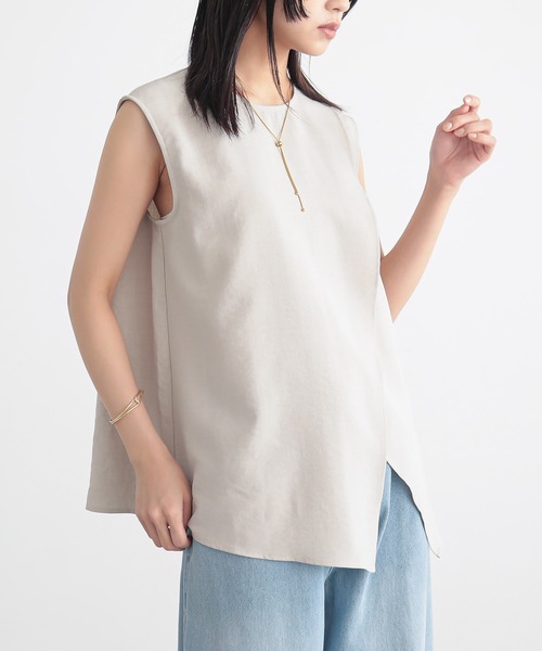 for/c（フォーシー）の「[新色追加]リネンライクアシメブラウス【サスティナブル】（シャツ/ブラウス・レディース・ライトブラウン/オフホワイト/イエロー/ベージュ/スミクロ/ネイビー/ピンク/ダークブラウン・L/M）」の10枚目の写真