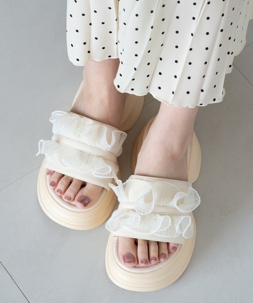 JELLY BEANS(ジェリービーンズ)の「シアーフリル厚底ミュールサンダル(210-53372)JELLY BEANS(ジェリービーンズ)(サンダル・レディース・ブラック/アイボリー/ラベンダー・S/M/L)」の14枚目の写真