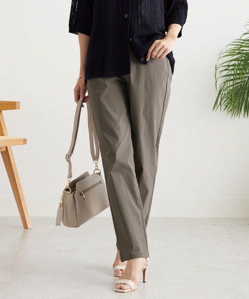 BELLUNA PLUS(ベルーナ)の「冷感ピケストレッチ素材スリムパンツ65丈(その他パンツ・レディース・ライトグレー/ブラック/カーキ・SMALL/X-LARGE/MEDIUM/LARGE)」の15枚目の写真