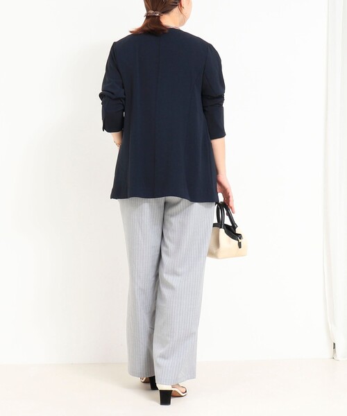 MICO COULIER（ミコクリエ）の「《セットアップ対応》ハイストレッチカルゼワッシャーノーカラージャケット（ノーカラージャケット・レディース・ネイビー/グレイッシュベージュ/グレー・38）」の8枚目の写真