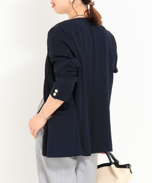 MICO COULIER（ミコクリエ）の「《セットアップ対応》ハイストレッチカルゼワッシャーノーカラージャケット（ノーカラージャケット・レディース・ネイビー/グレイッシュベージュ/グレー・38）」の9枚目の写真