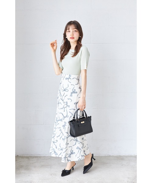 tocco closet(トッコ クローゼット)の「【ZOZO限定】アシンメトリーネックラメリブニットトップス(ニット/セーター・レディース・ブラック/グレイッシュベージュ/オフホワイト/ブルー/ミント/ピンク・M)」の19枚目の写真