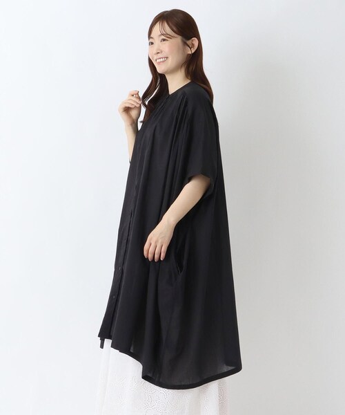 one'sterrace(ワンズテラス)の「ボイルギャザー 5分袖ワイドワンピース(ワンピース・レディース・ブラック系8/グリーン系その他6/ブルー系その他7・02)」の2枚目の写真