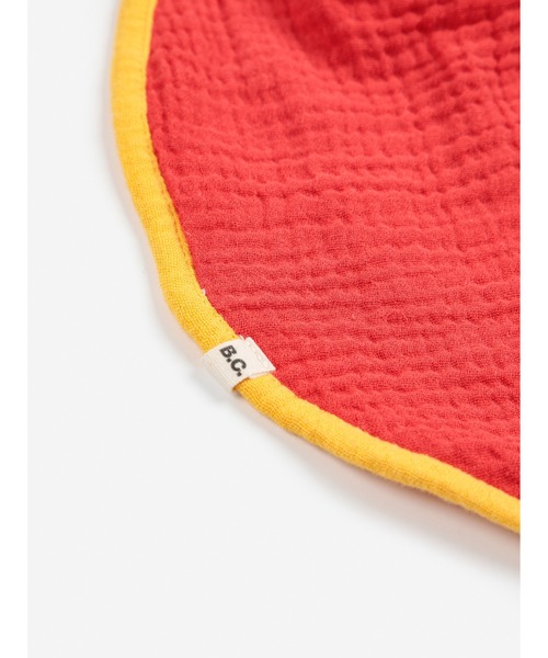 BOBO CHOSES（ボボショーズ）の「Rocking Horse bib set（スタイ/よだれかけ・キッズ・レッド・ONE SIZE）」の5枚目の写真