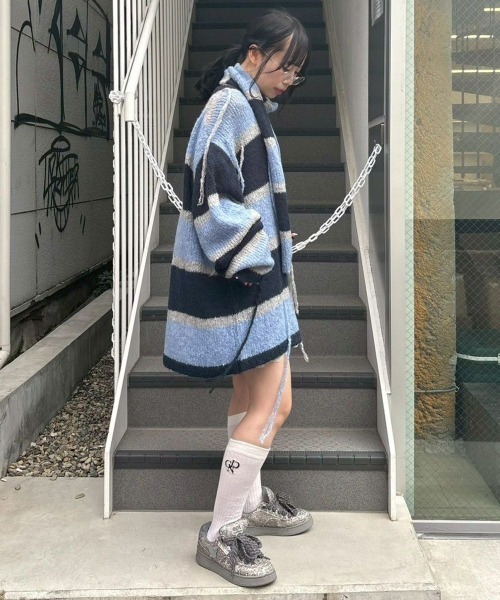 Candy Stripper（キャンディストリッパー）の「SHAGGY FRINGE ニット（ニット/セーター・レディース・チャコール/ライトブルー/グレー・FREE）」の13枚目の写真