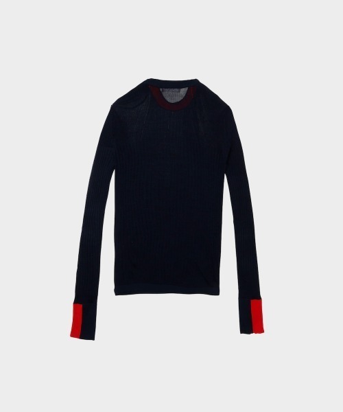CINOH（チノ）の「SILK CREW NECK TIGHT KNIT（ニット/セーター・レディース・チャコールグレー/ネイビー/ライトグレー・38）」の4枚目の写真