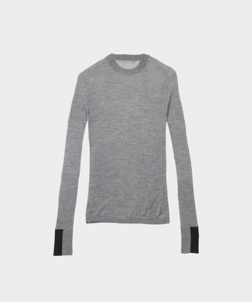 CINOH（チノ）の「SILK CREW NECK TIGHT KNIT（ニット/セーター・レディース・チャコールグレー/ネイビー/ライトグレー・38）」の5枚目の写真