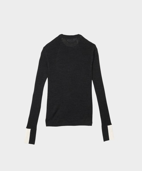 CINOH（チノ）の「SILK CREW NECK TIGHT KNIT（ニット/セーター・レディース・チャコールグレー/ネイビー/ライトグレー・38）」の8枚目の写真
